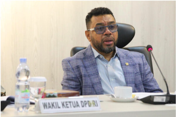 Soal PMI Nonprosedural, Senator Filep Beri Sejumlah Rekomendasi dari Sisi Regulasi Hingga Upaya Perlindungan