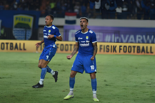 Tyronne del Pino Akhirnya Meniggalkan Persib, Ucap Salam Kepada Bobotoh