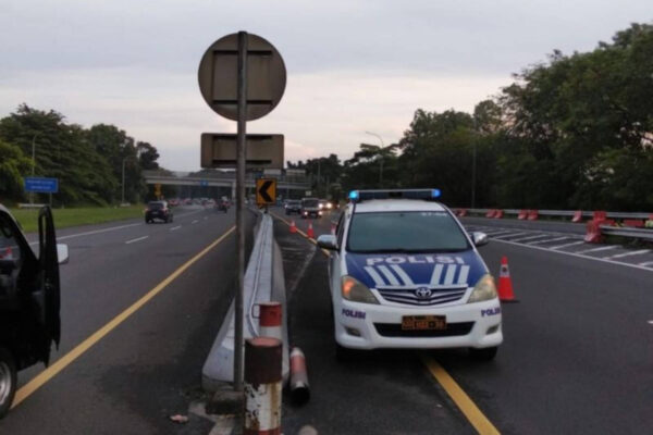 Volume Kendaraan Meningkat, Tol Jagorawi Arah Puncak Diberlakukan Contraflow