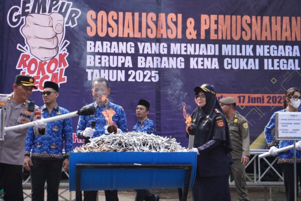 Bea Cukai & Pemkab Kudus Musnahkan Rokok Ilegal Berbagai Merek Senilai Rp 8,28 Miliar