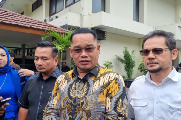 Lisa Mariana Menggugat Rp16 Miliar, Pihak Ridwan Kamil: Keliru!