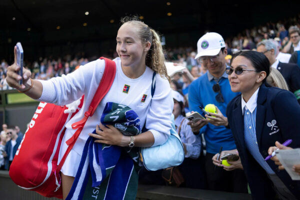 Wimbledon 2025: Lucu, Cewek Rusia Tak Sadar Sudah Memenangi Pertandingan
